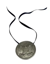 Longaberger Baskets 2005 Inaugural Basket Tie On Pin