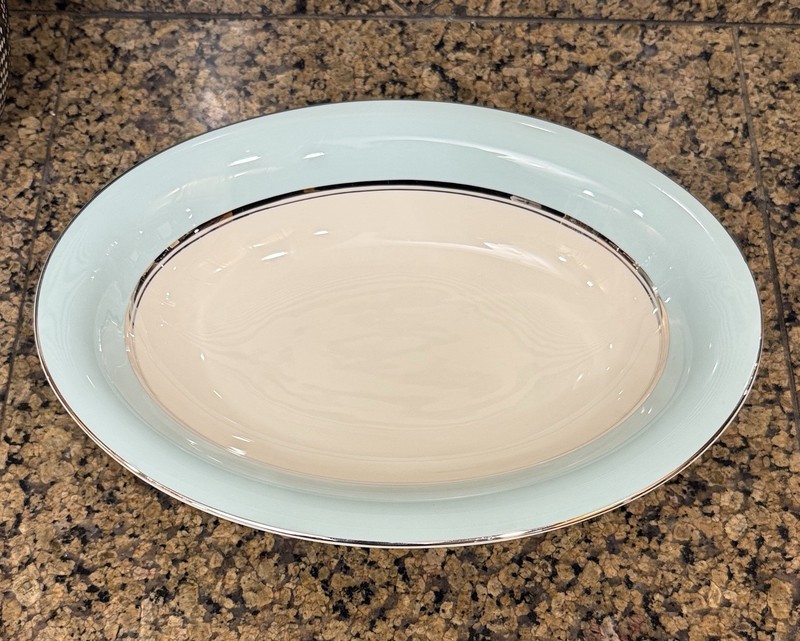 Nancy Prentiss SKYRIDGE Serving Bowl ~ 10"x7" 1965 Tiffany Blue ~ USA Fine China