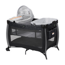 Safety 1st Play-and-Stay Play Yard