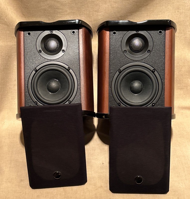 HiVi Swans Swan M-50W Bookshelf Left & Right Speaker Pair TESTED Loud Sounds
