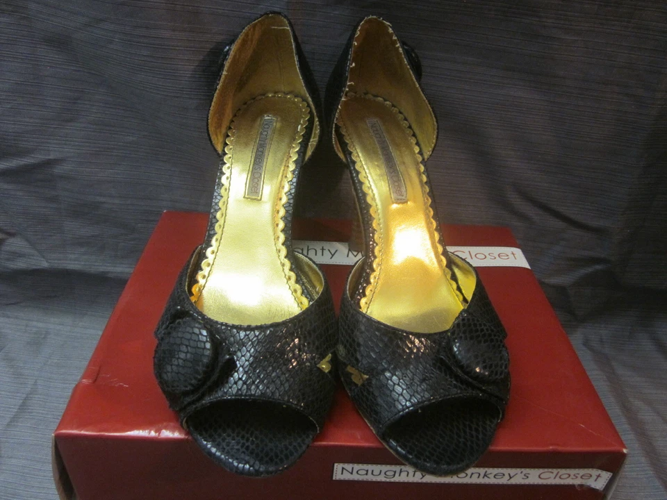 Naughty Monkey's Closet - Zapatos de tacón alto de cuero MAMMA MIA negros precio de venta sugerido por el fabricante 74 USD Foto 3 de 4