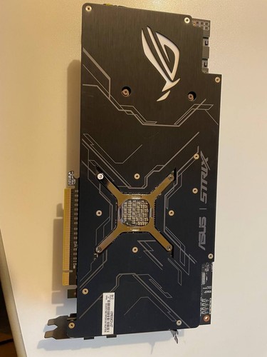 Asus ROG RX Vega 64 Strix 8GB Gaming HBM2 - Foto 3 di 3