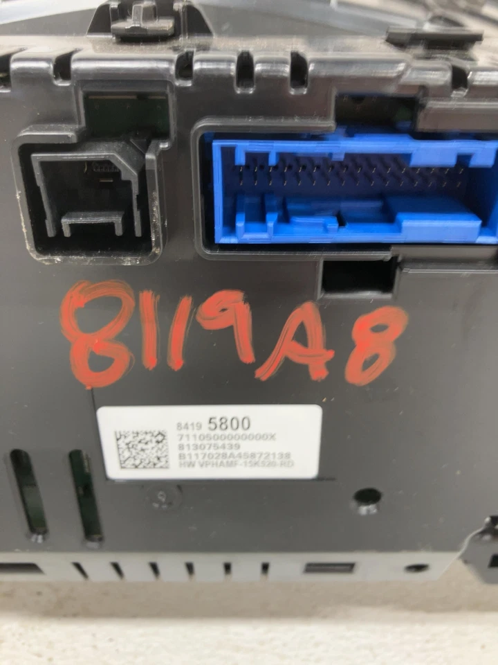 17 CADILLAC CT6 Speedometer (enhanced Cluster) Opt Uhs Id 84195800 - Image 4 of 4