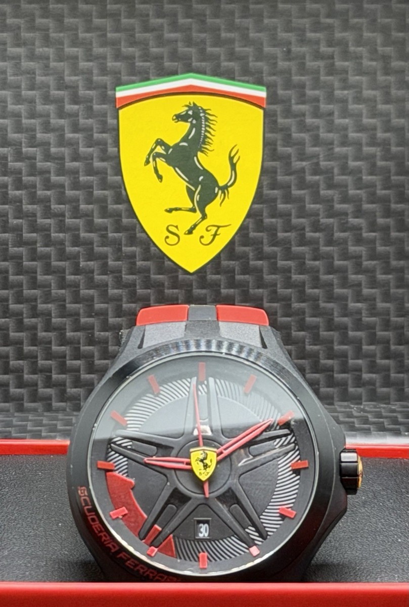 Scuderia Ferrari Lap Time 0830159 Black Red Chronograph Quartz