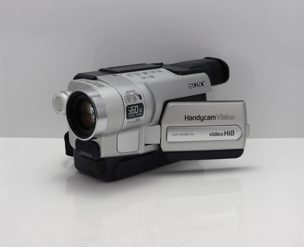 CÁMARA DE VIDEO ANALÓGICA SONY HANDYCAM CCD-TRV218E EN CAJA HI-8 VIDEO-8 8 MM
