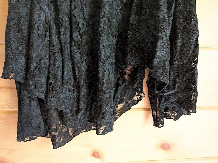 Новая из старых запасов винтажная юбка 90-х Y2K размер M кружевная асимметричная прихотливая фея гранж - Изображение 3 из 4