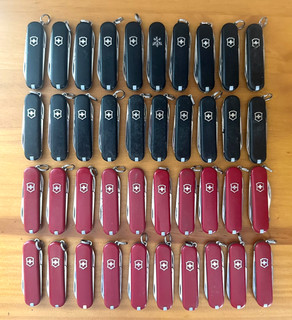 1 Lot of 40 Victorinox Swiss Army Knives 58mm Red & Black TSA Confiscated