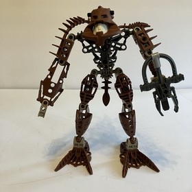 LEGO Bionicle Piraka 8904 Avak 100% Complete No Zamors No Box No Manual