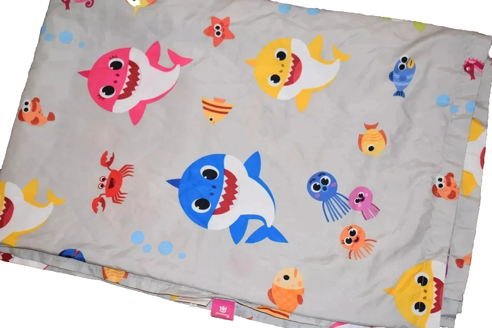 H1!WOW! Sábana baby shark gris microfibra doble plana {tela} Foto 2 de 2