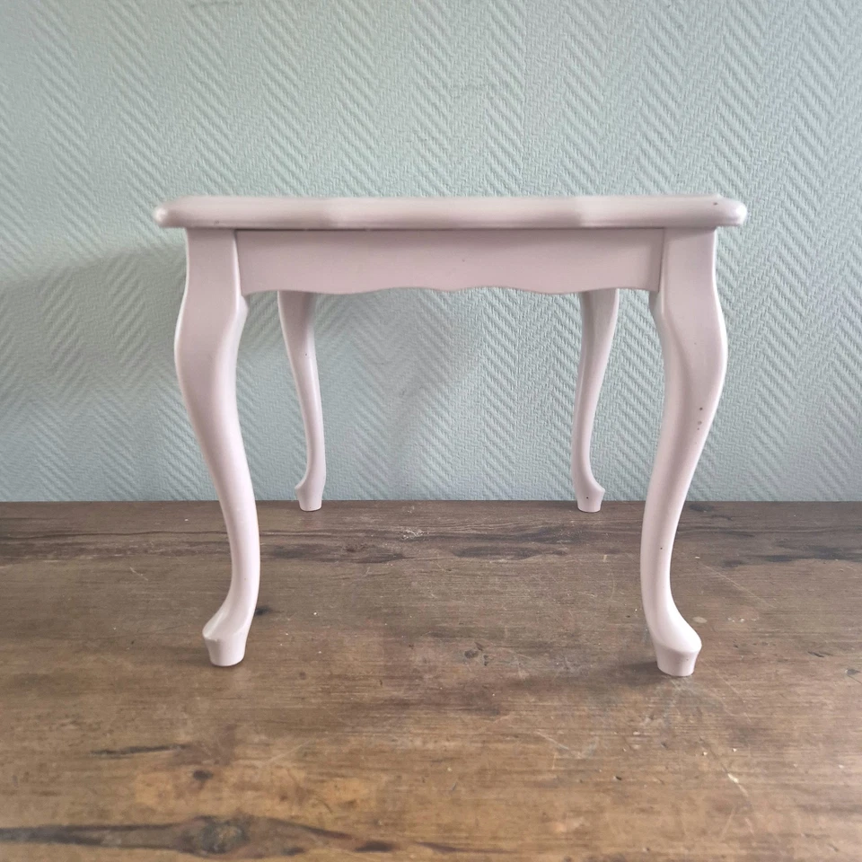 Mesa auxiliar rosa Queen Anne madera maciza patas descapotables Foto 2 de 4