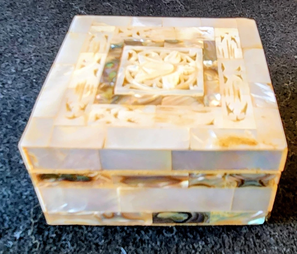 Vintage Carved Abalone & Mother Of Pearl Inlayed Jewelry Trinket Box Velvet READ - Image 3 of 4
