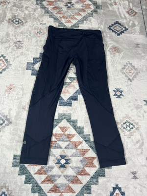 Lululemon Athletica Legging Black Crop Pull On Athleisure Comfort Women's Size 4