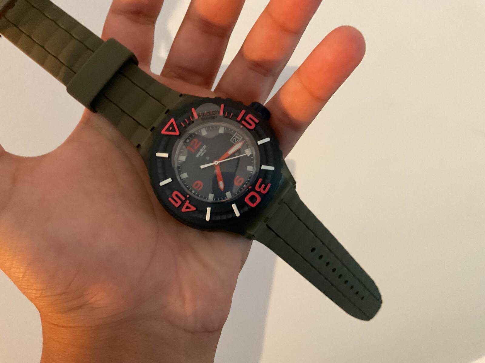 Купить SWATCH SCUBA Libre 2013 SUUG400 Whale Bone basic GREAT