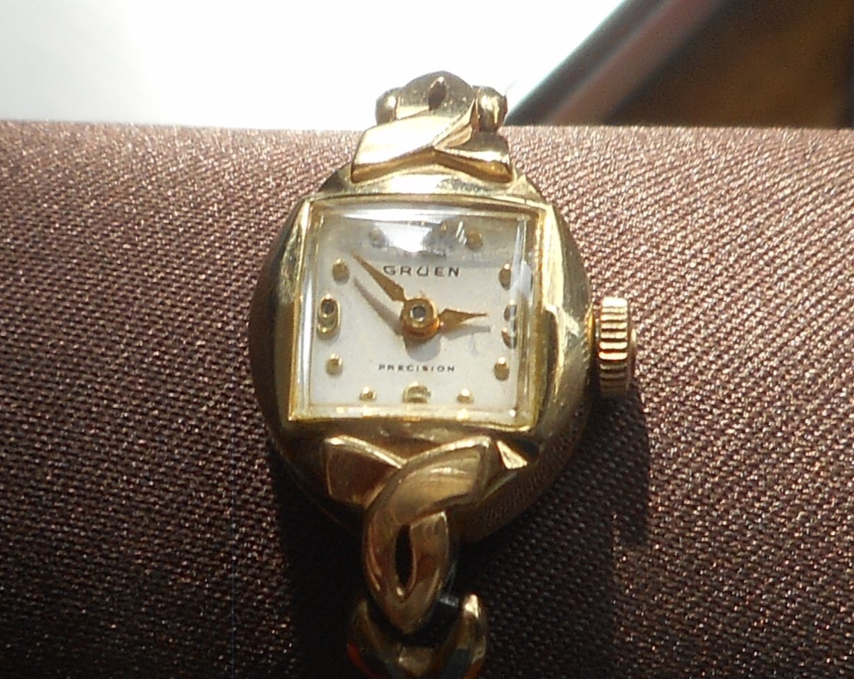 14k Gold Watch Gruen Women's Watch VINTAGE 14k GOLD LADIES