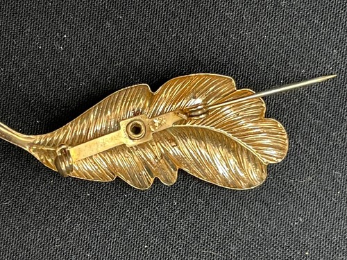 Vintage Gold Metal Leaf  with Green Stone Brooch - Picture 5 of 5