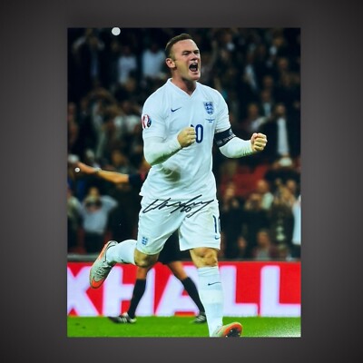 Wayne Rooney ENGLAND Hand Signed 16x12 Photograph With