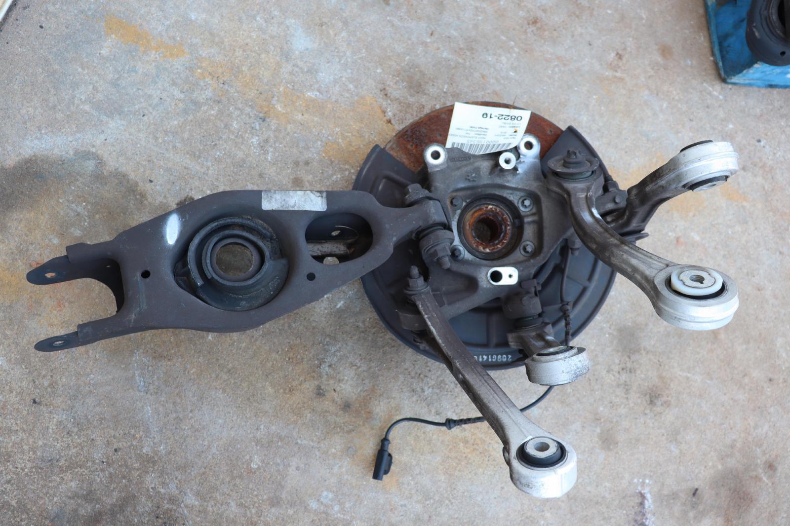 2014-2017 MASERATI GHIBLI RWD REAR LEFT SPINDLE KNUCKLE HUB CONTROL ARMS OEM