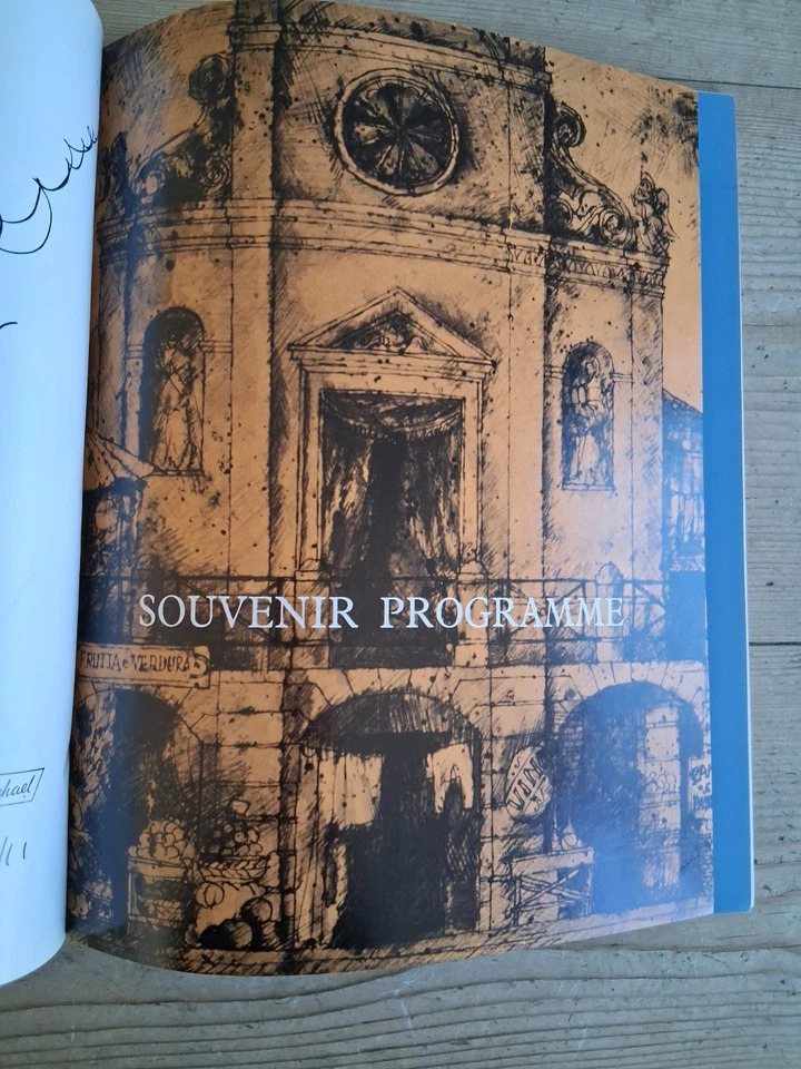 L'elisir d'amore - Souvenir Brochure - Gala Performance, Royal Opera House 1975 - Image 2 of 4