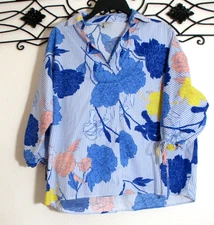 Belle & Sky Women's Oversized Top Size M Long Sleeve Blue Floral Round Neck