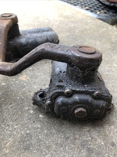 SAAB 95 1.5 V4 Rear Leaver Arms A Pair , Need 2 Clean Off Under seal - Picture 5 of 5
