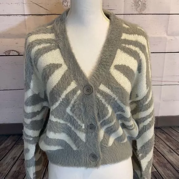 Paper top moon cardigan