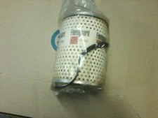 NOS NEW IN FACTORY PACKAGING LFG552 FLEETGUARD EQUAL TO  Wix 51271 BALDWIN P184