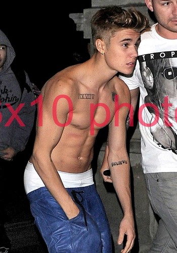 Sagoma Cartonata Justin Bieber A Grandezza Naturale – 171 Cm – Perfetta Per Feste, Compleanni E Decorazioni A Tema