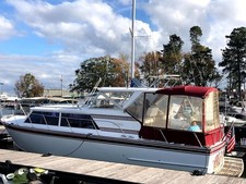 House Boat Cruiser Liveaboard