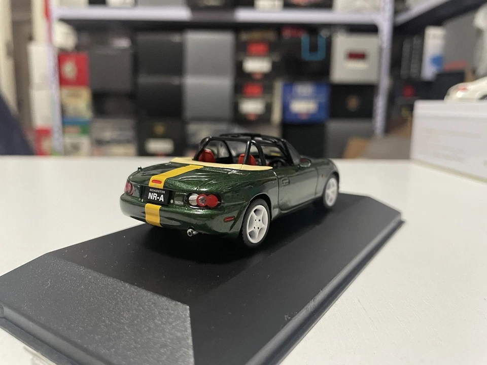 Modelo de coche 1:43 JC kyosho Mazda MX-5 Roadster NR-A MIATA  Foto 3 de 4