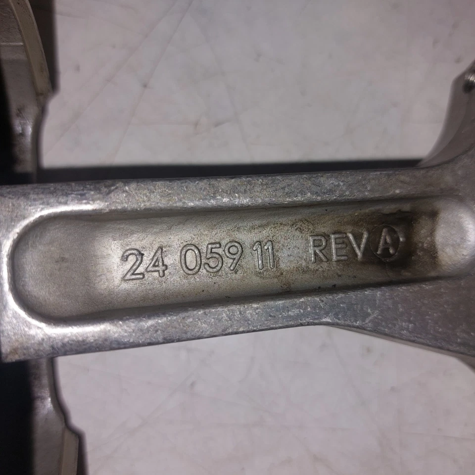 Kohler 24HP, SV725 Set - Pistons 25-074-01 & Rods 24-059-11 - Image 2 of 4