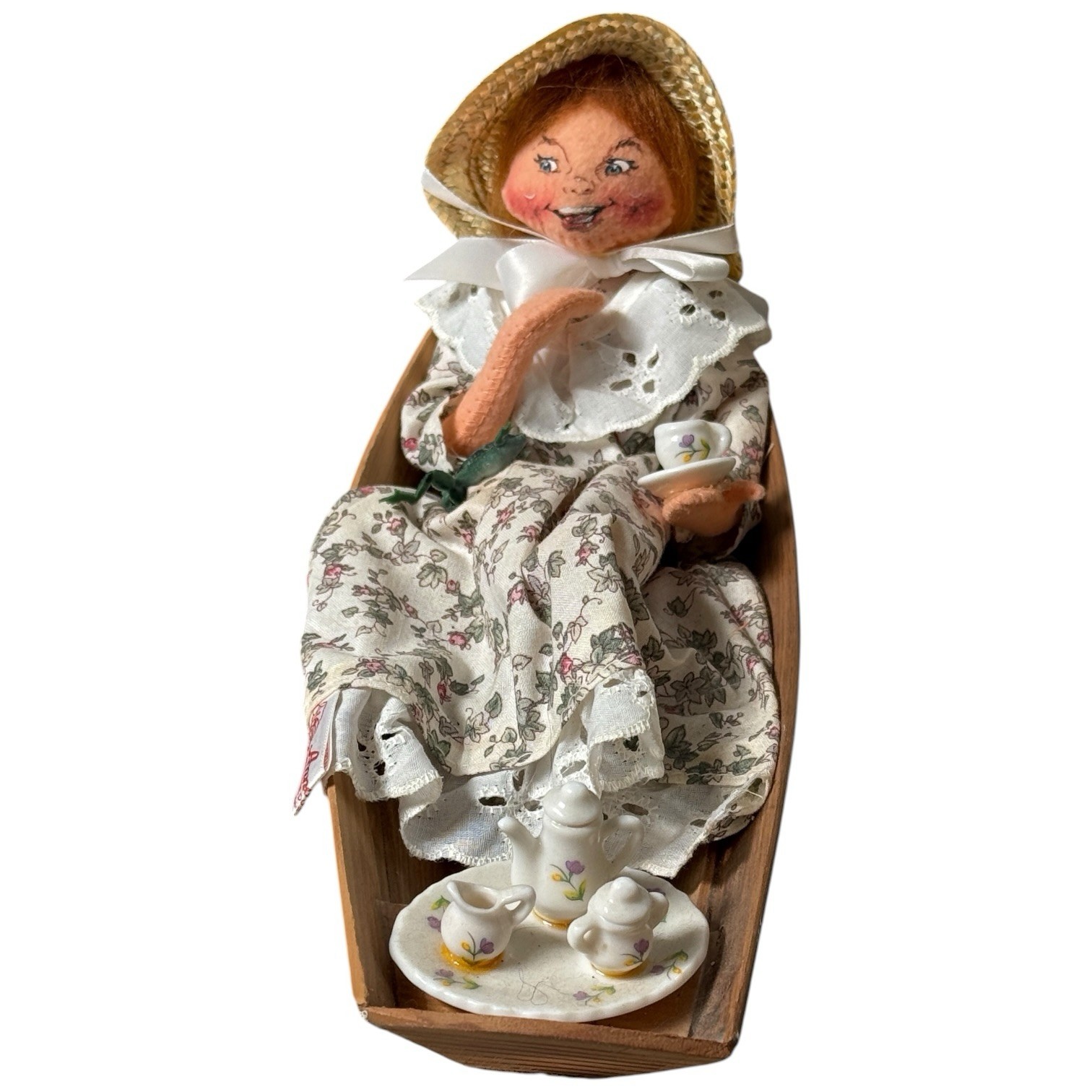 1999 Annalee Mobilitee Doll Girl Having Tea In Boat Floral 971599 Vintage 14