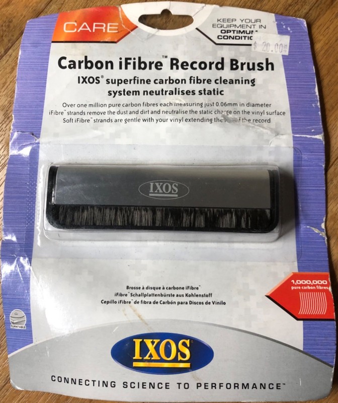 IXOS Care Carbon Fibre Record Brush sealed package