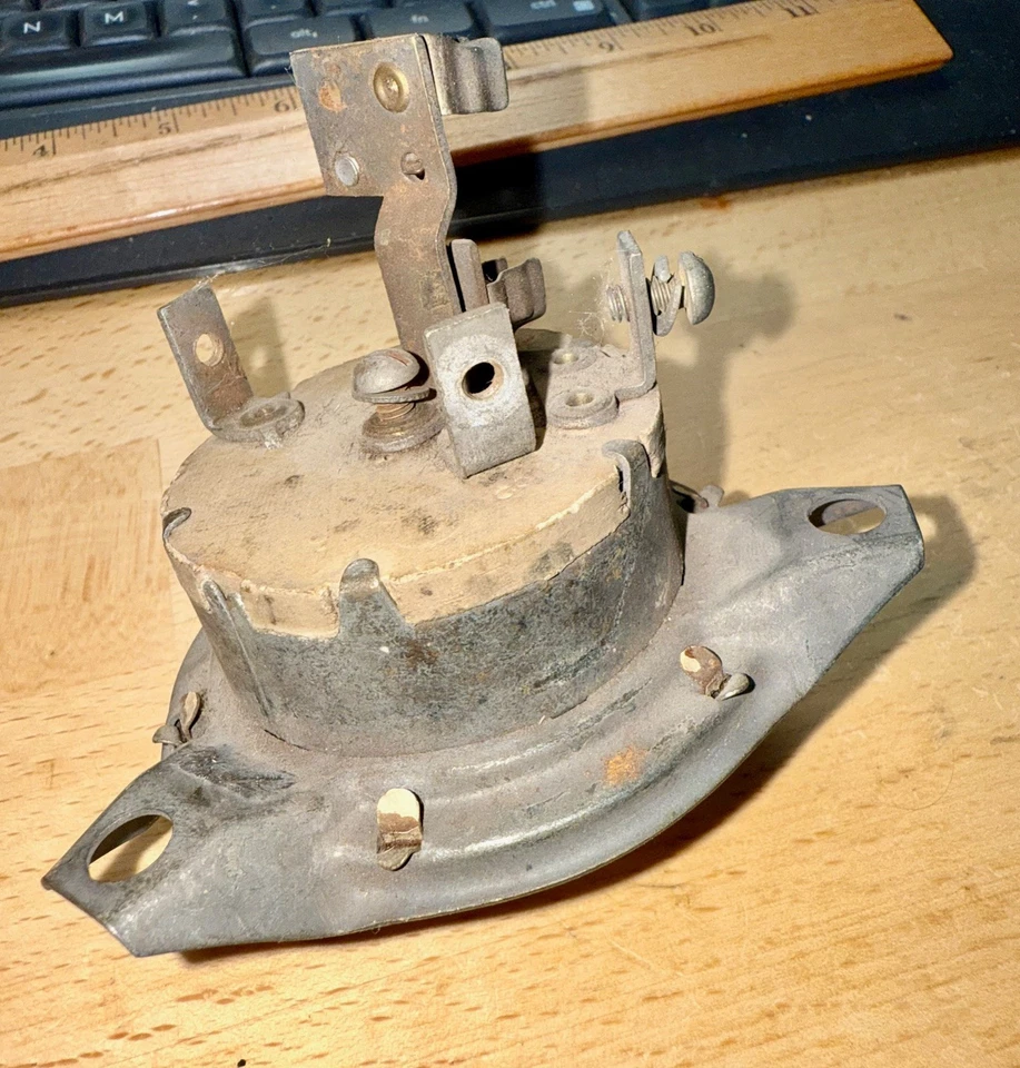 1928 PEERLESS CLUM IGNITION DASH LIGHT SWITCH 1920S 20S 28 LITE EARLY # 10687 - Image 4 of 4