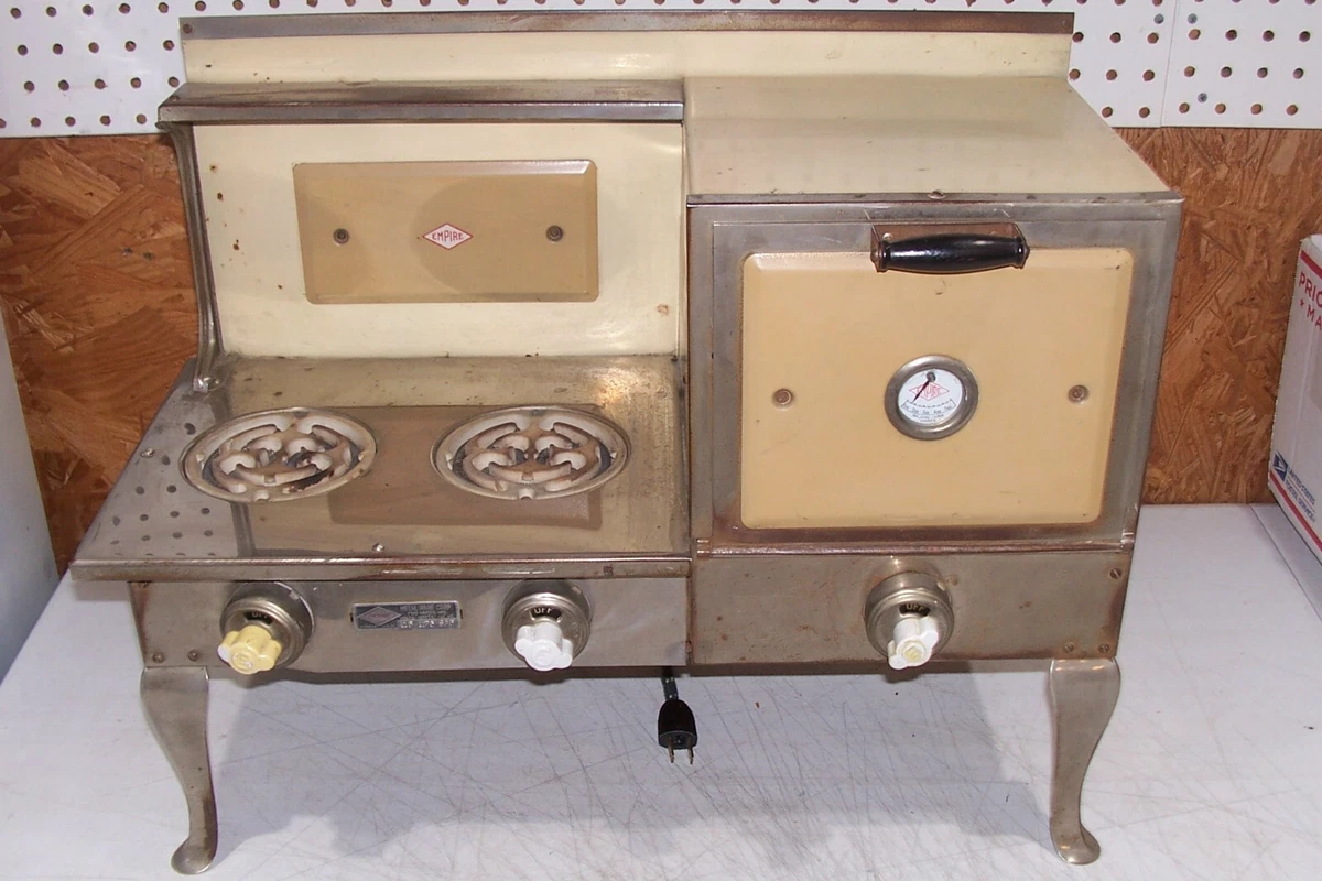 Antique 1920s Childs Play Stove Oven Toy Empire Metal Ware B25 Kids Cook  Kitchen