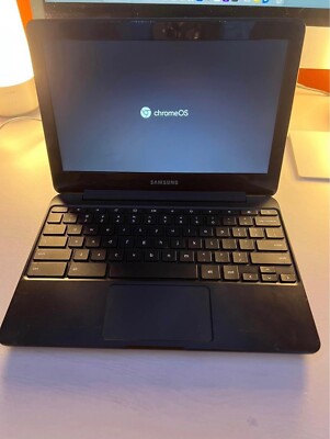 Samsung ChromeBook 11.6'' (16GB eMMC, Intel Celeron N3050, 1.60 GHz, 2GB) Laptop 