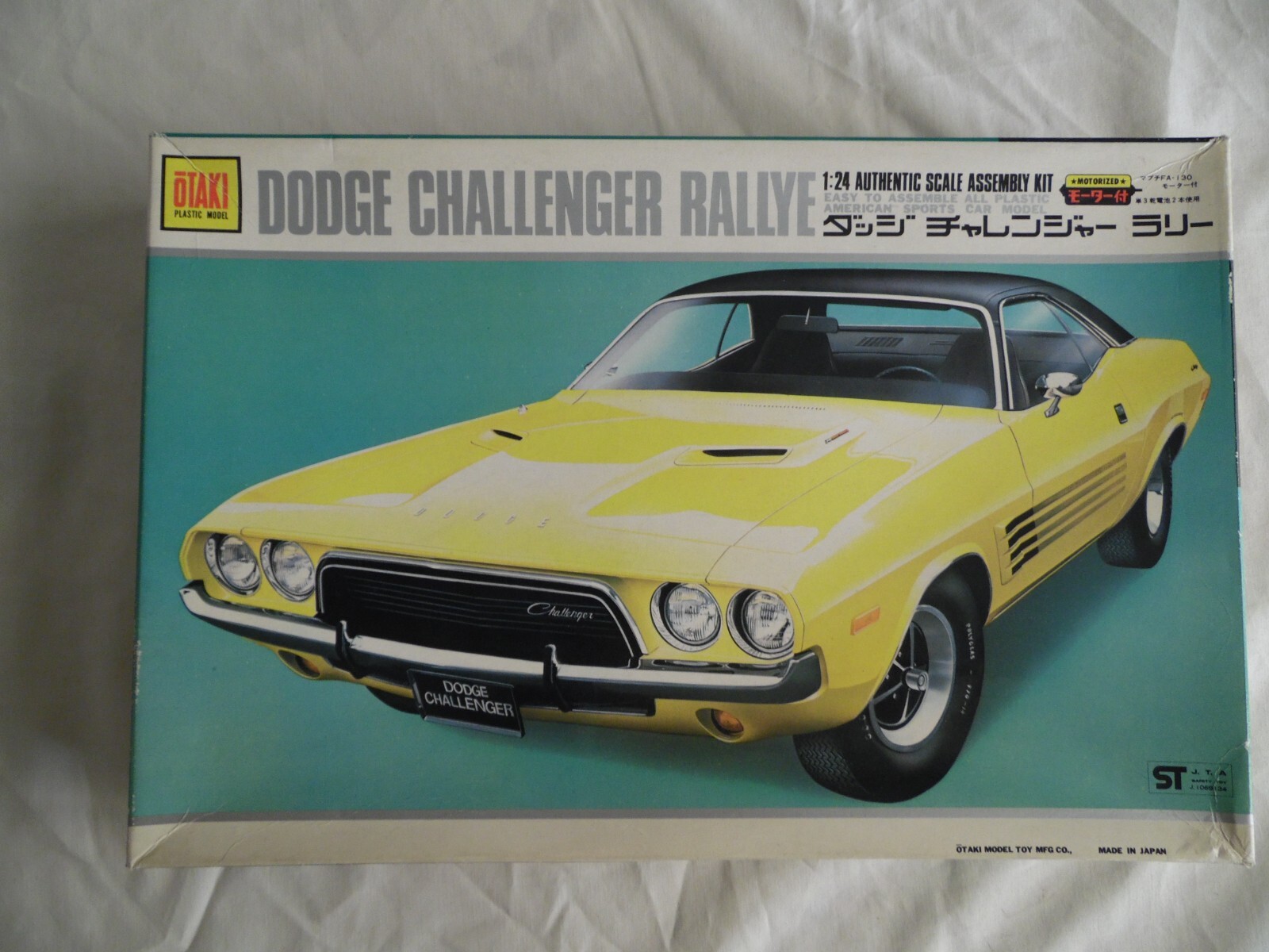 Maquette Dodge Challenger Rallye 1/24 Otaki voiture plastique miniature rétro