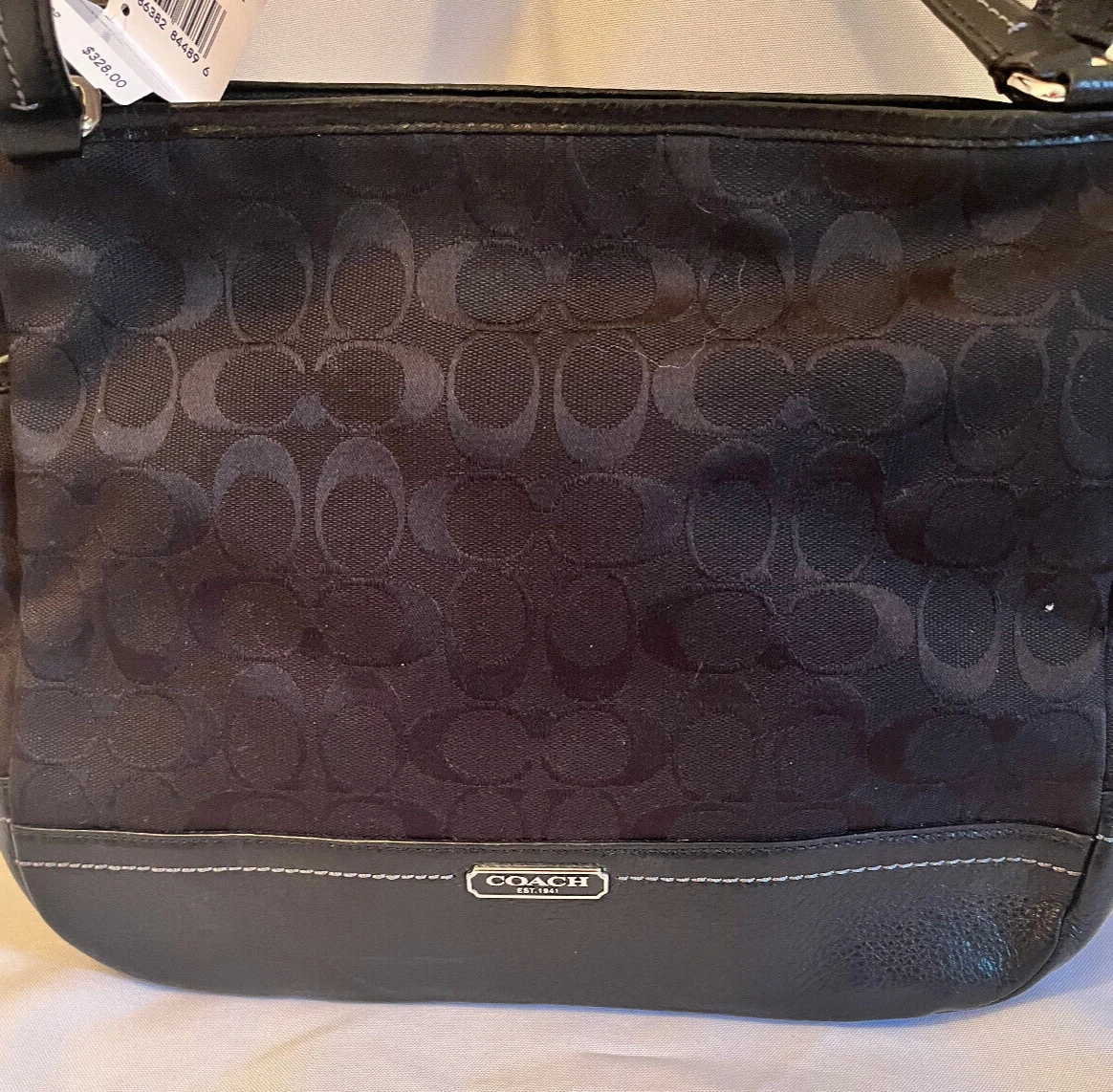 Borsa a mano Coach Park Signature Carrie F23297 nera nuova con etichette prezzo al pubblico consigliato $328 00