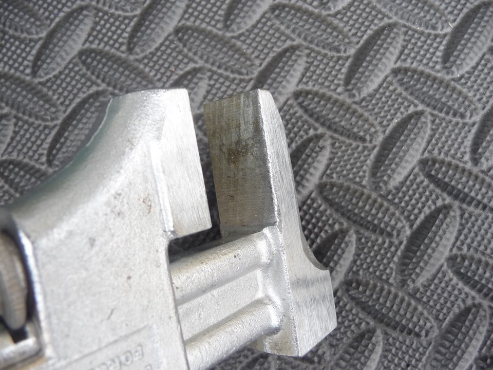 Vintage Diamond Horseshoe CC712 12" Adjustable Smooth Jaw Monkey/Pipe