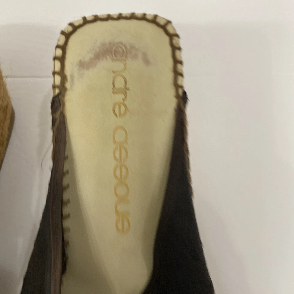 Sandalia de cuña Andre Assous para mujer talla 8 con acento floral informal playa crucero salón Foto 2 de 4