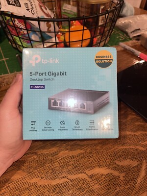 TP-Link 5-Port 10/100/1000Mbps Gigabit Easy Smart Switch (TL-SG105) 