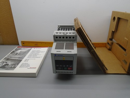 New old Stock Allen Bradley 160-AA04NSF1P1 /C frn 7.04 1HP Drive N270 - Picture 3 of 3