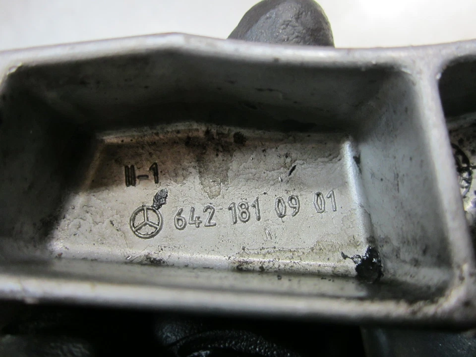 Bomba de aceite del motor Dodge Sprinter 2500 3.0 2009 6421810901 Foto 3 de 4