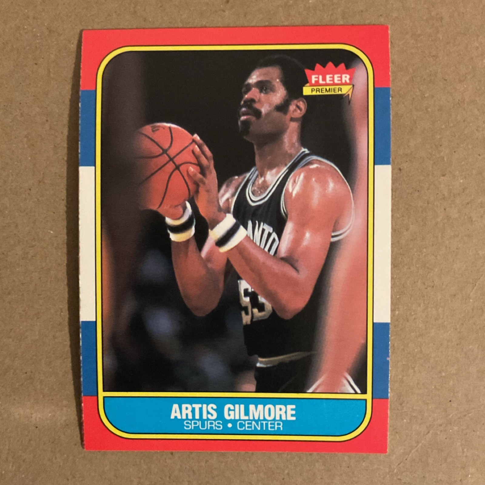 Fleer 1986-87 Series Artis Gilmore #37 San Antonio Spurs Basketball Card