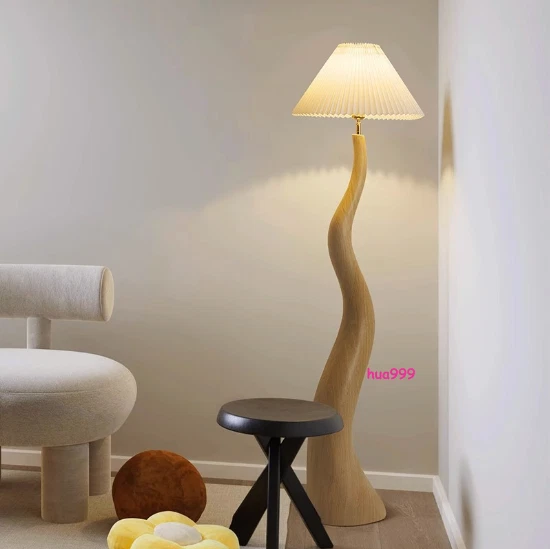 Lámpara de pie moderna de pantalla plisada árbol de cisne iluminación de pie luz de resina Foto 2 de 4