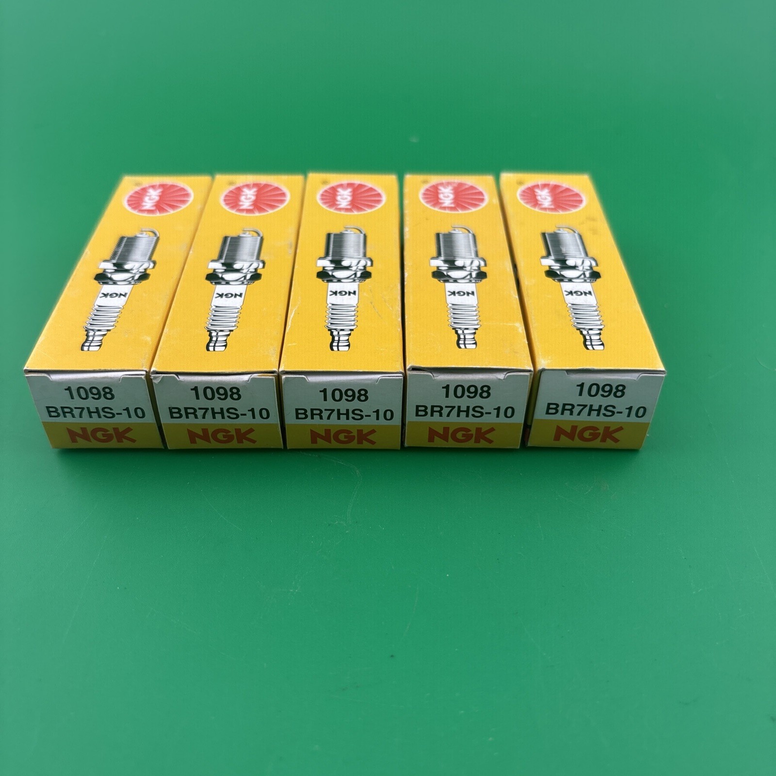 5 Pack Genuine Authentic NGK 1098 Nickel Spark Plugs BR7HS10