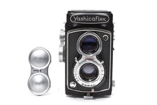  Almost MINT Yashicaflex Model C 6x6 TLR Medium Format Camera 80mm Lens JAPAN