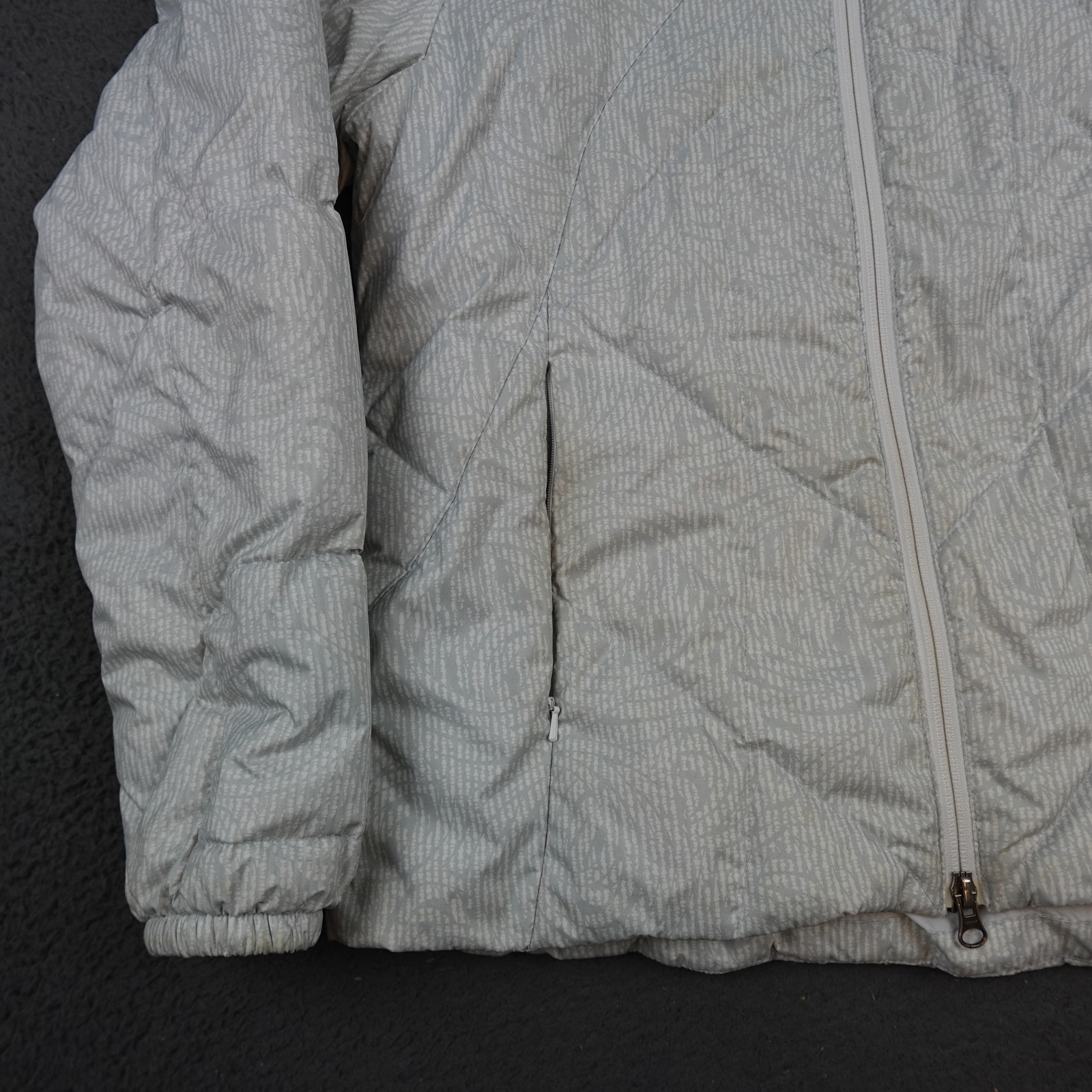 SACAI X NIKE Nike ACG giacca donna grande grigia con cappuccio zip intera piumino d'oca capospalla