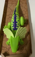 🧷 Zuru Robo Alive Frilled Neck Lizard * Green * Runs & Lights Up * 🆕 as shown