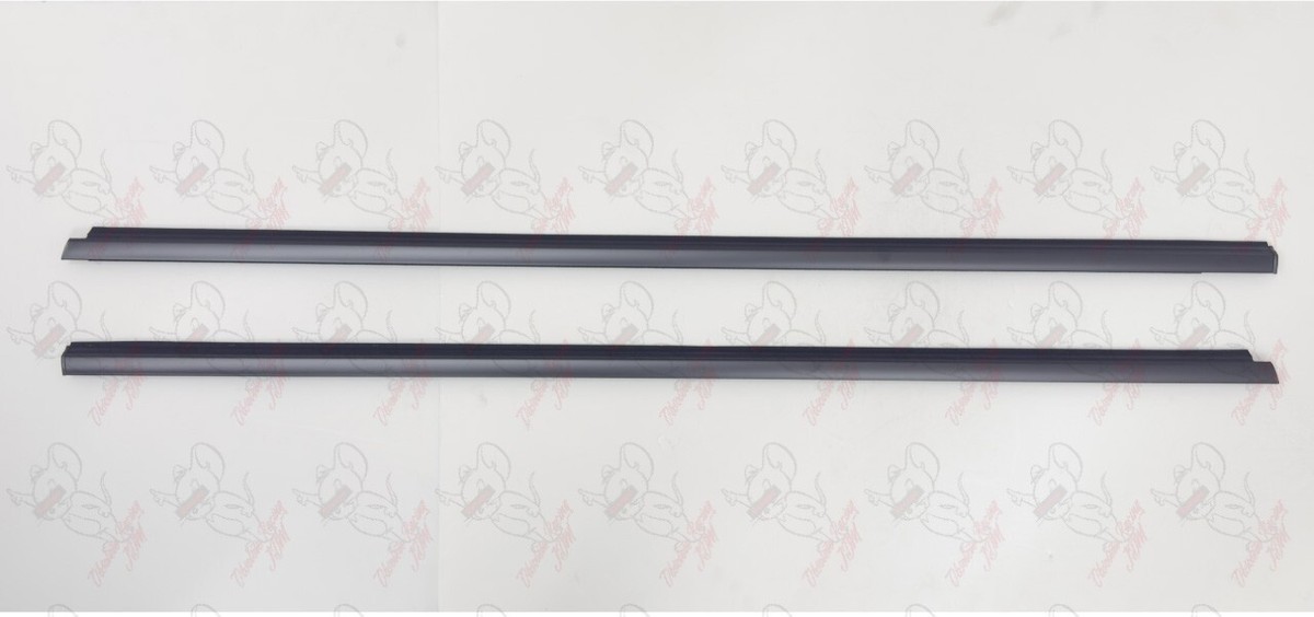 Nissan OEM MOLDING ASSEMBLY, FRONT DOOR OUTSIDE RH & LH Set For