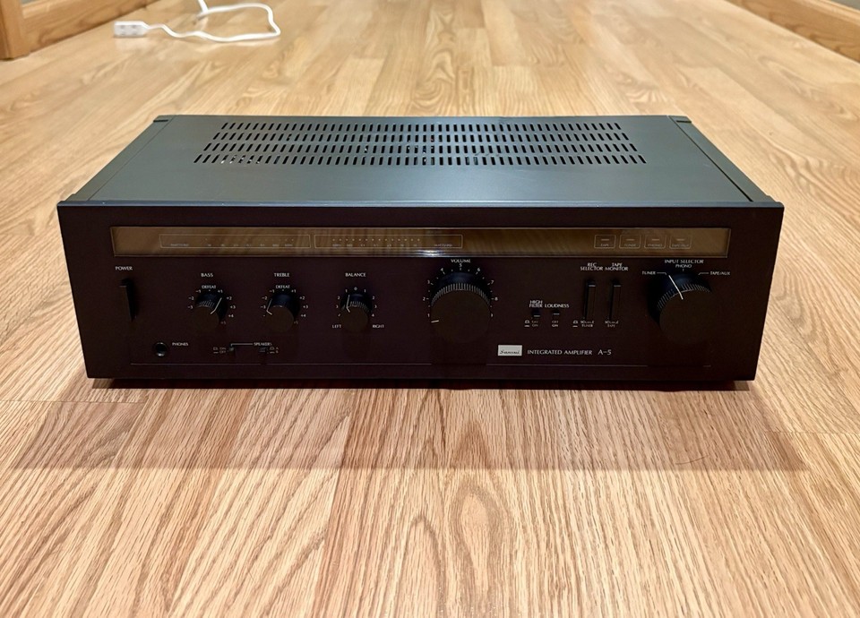 Ampli Sansui A-5 - 1982 | Finland